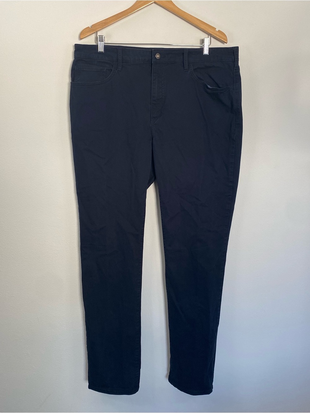 Flint and Tinder Athletic Taperer Fit Navy Blue Jeans Mens 38x34